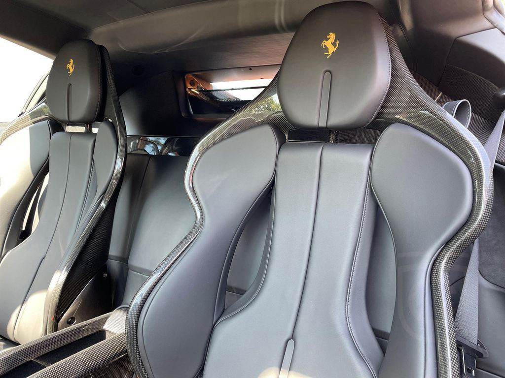 Ferrari SF90 Stradale 166.000€ an Optionals