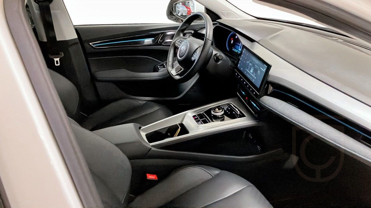 MG 5 MG5 LUXURY