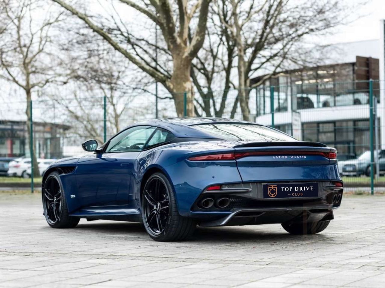 Aston Martin DBS Q Seychelles Blue*Alcantara Black