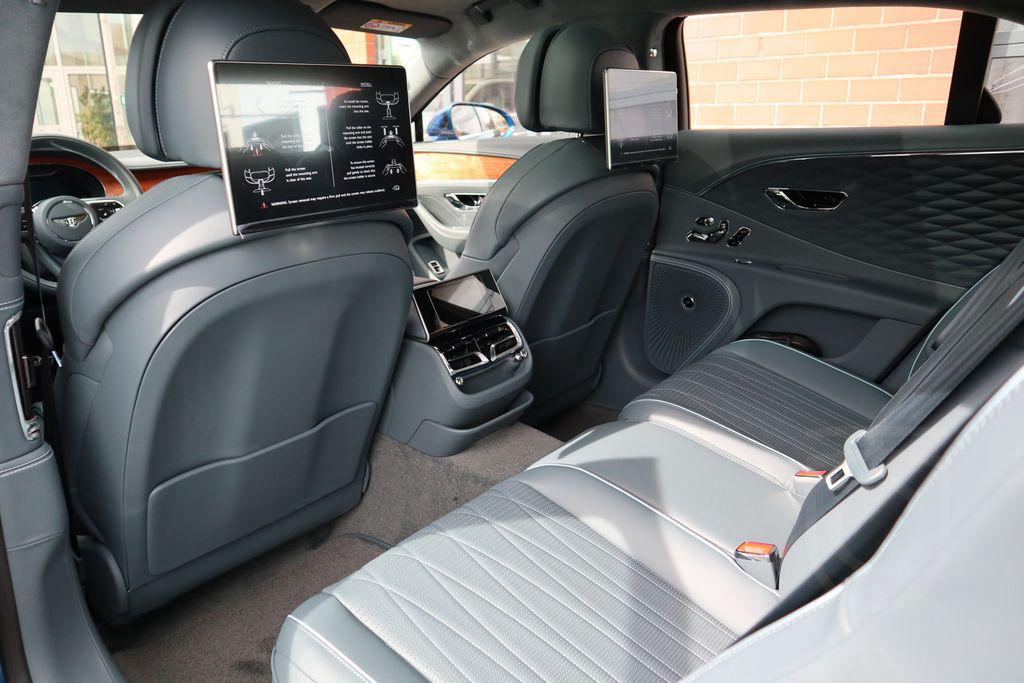 Bentley Flying Spur Azure Hybrid *NAIM*RSE*TV*