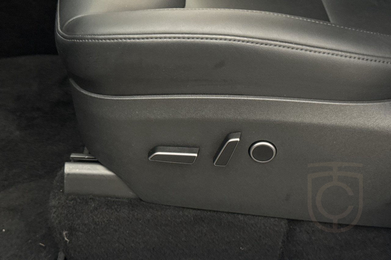 Tesla Model Y Long Range AWD AP