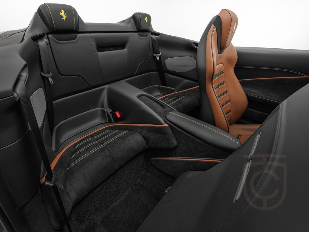 Ferrari Roma Spider