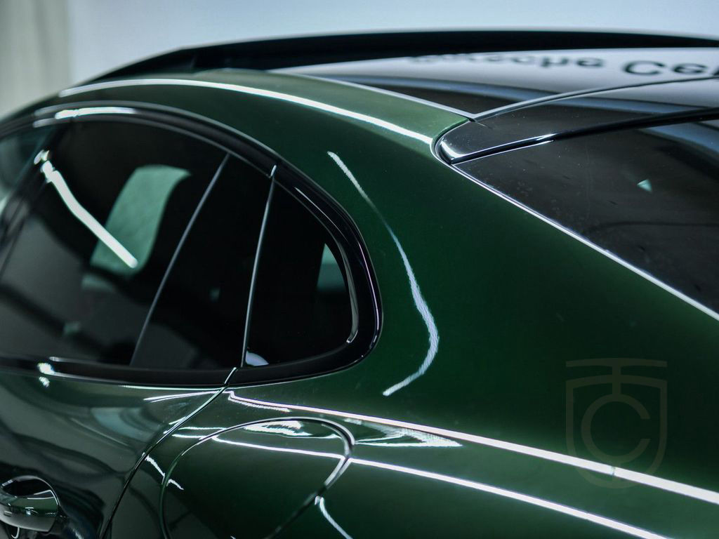 Porsche Panamera 4 E-Hybrid