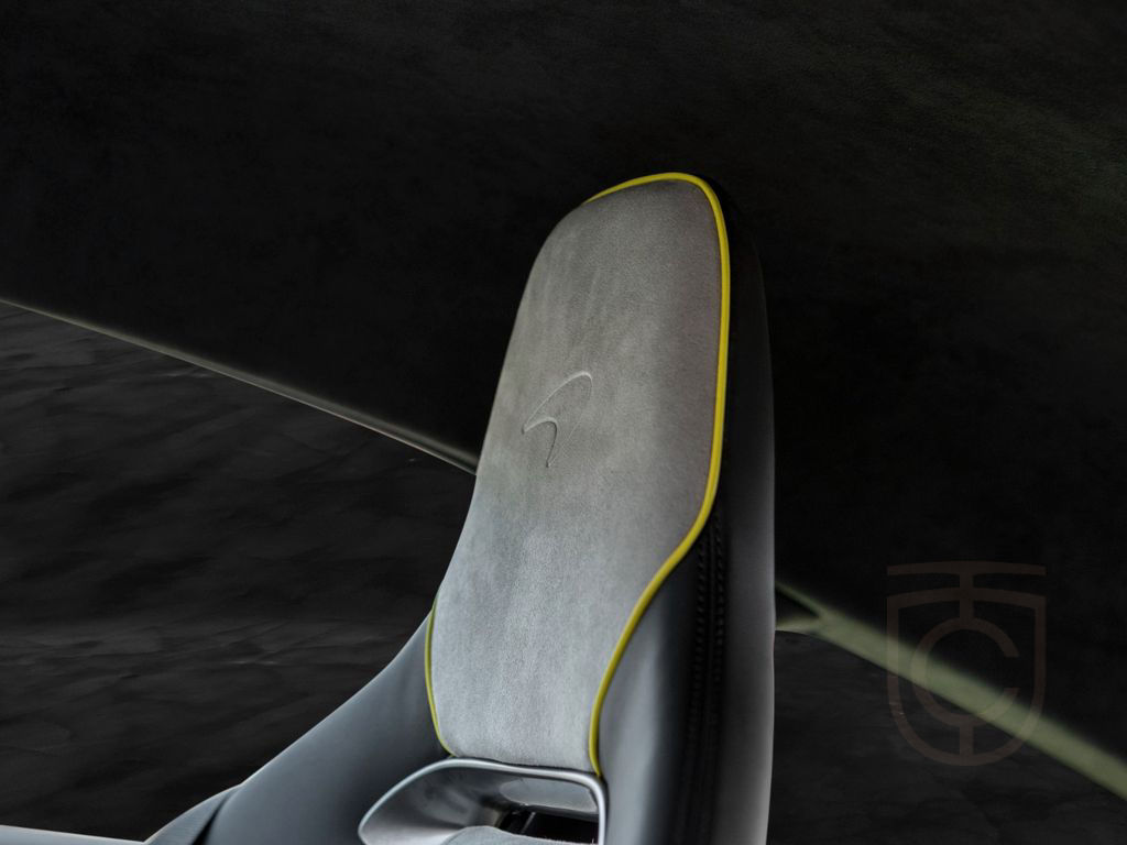 McLaren Artura - Vision | Carbon | Sports Exhaust