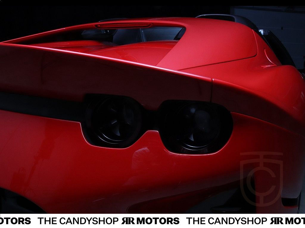 Ferrari 812 Competizione Aperta