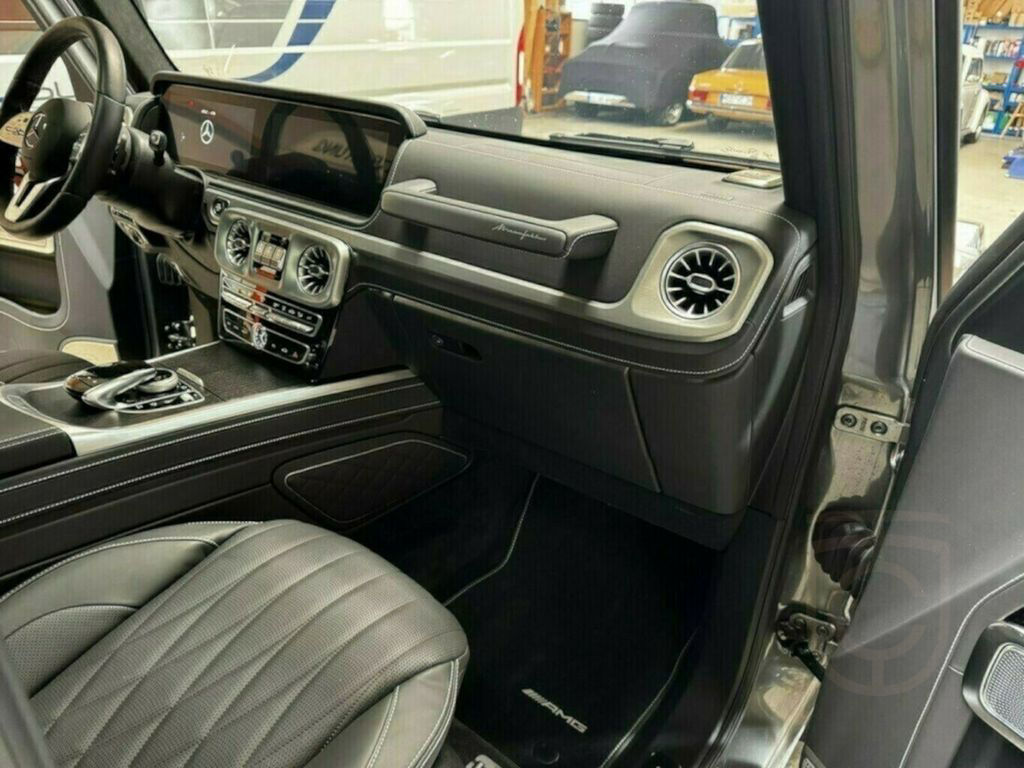 Mercedes-Benz G 500 V8