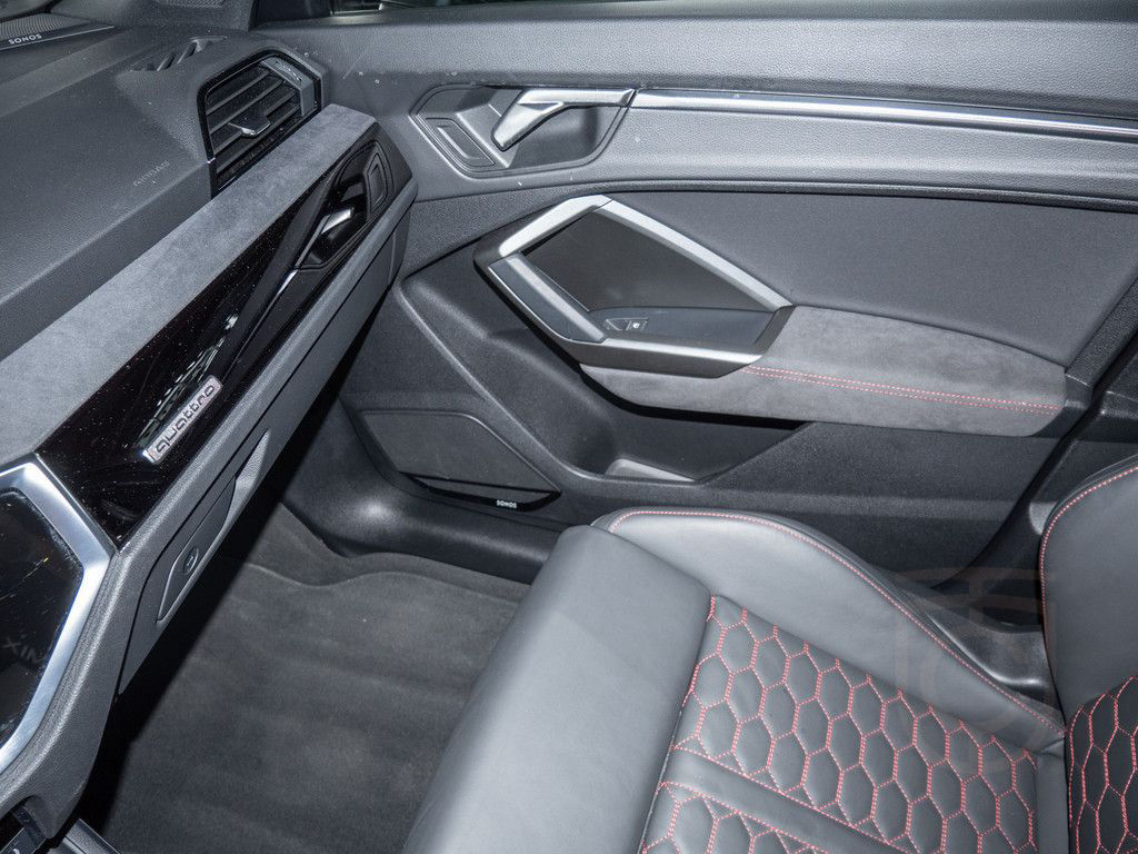 Audi RS Q3 Sportback 2.5 TFSI quattro ACC PANO SONOS
