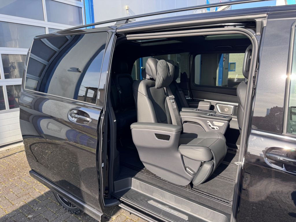 Mercedes-Benz V 300 d 4MATIC AMG EXCLUSIVE lang VIP /Airmatic