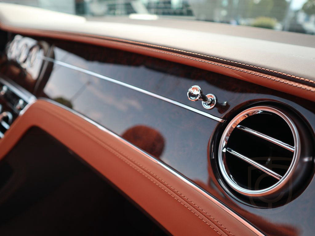 Bentley Continental GTC Black Edition *Rotating*Mulliner