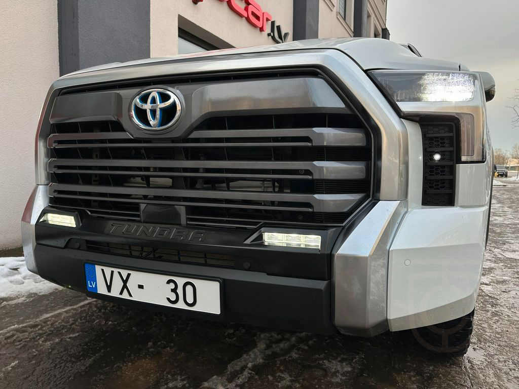 Toyota Tundra Crew Max Limited Hybrid Extra Lange