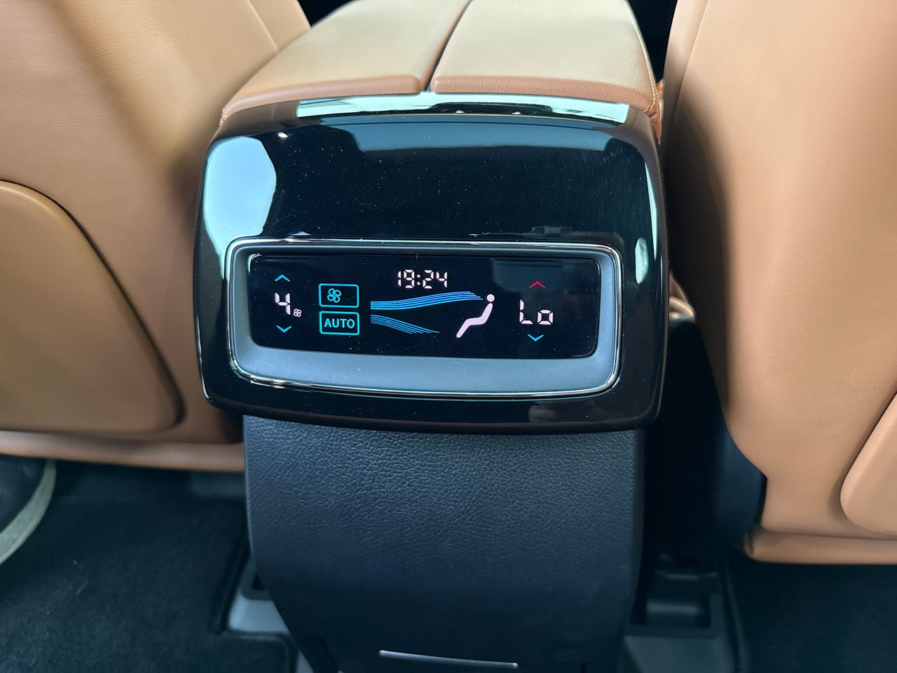 BYD TANG MY2025/AWD/800V/7 míst