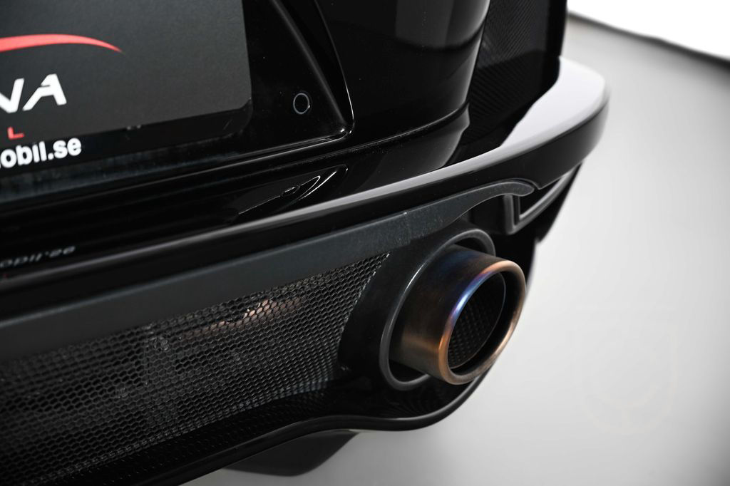McLaren GT | Premium | Panoramic | B&W | Lift | VAT