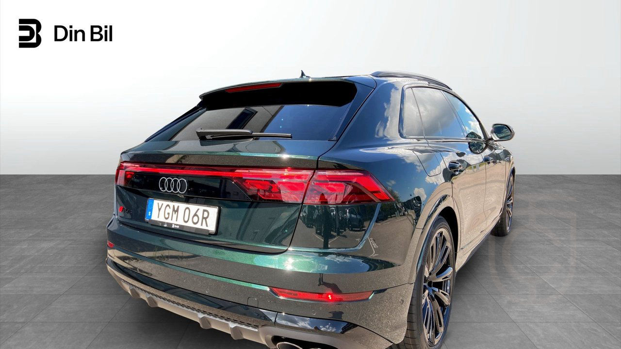 Audi S8