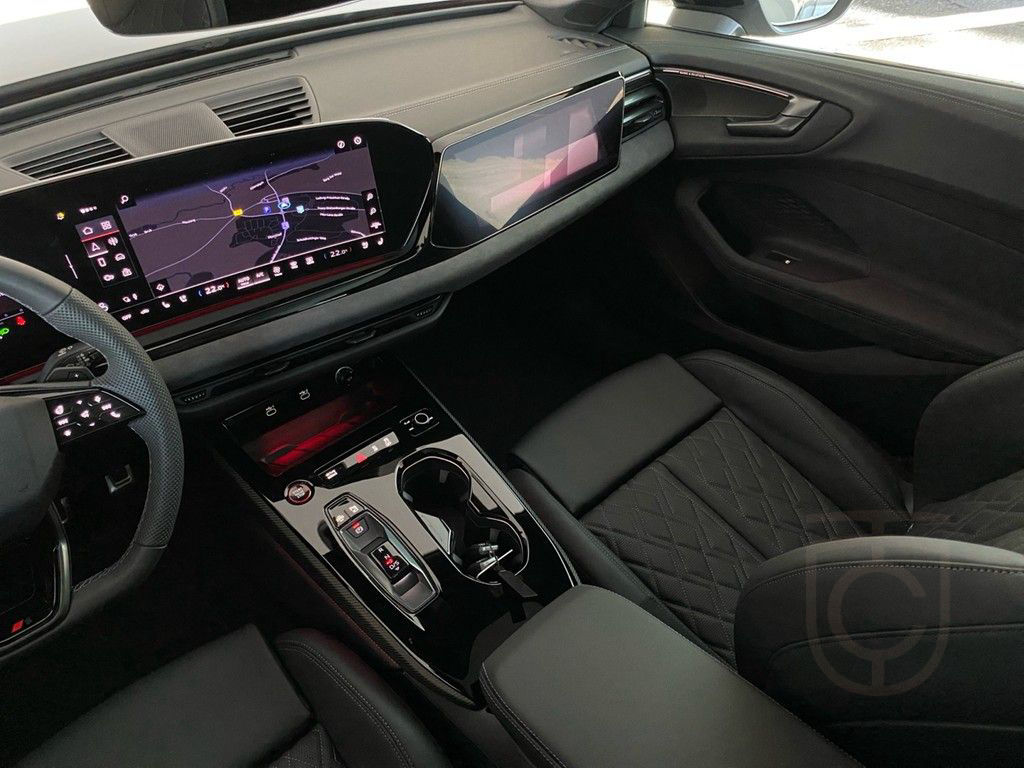 Audi S5 Avant TFSI quattro PANO+HUD+STHZG+360°+AHK+AC