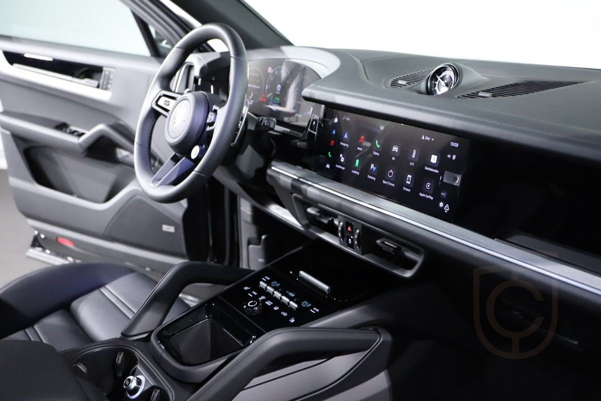 Porsche Cayenne SUV