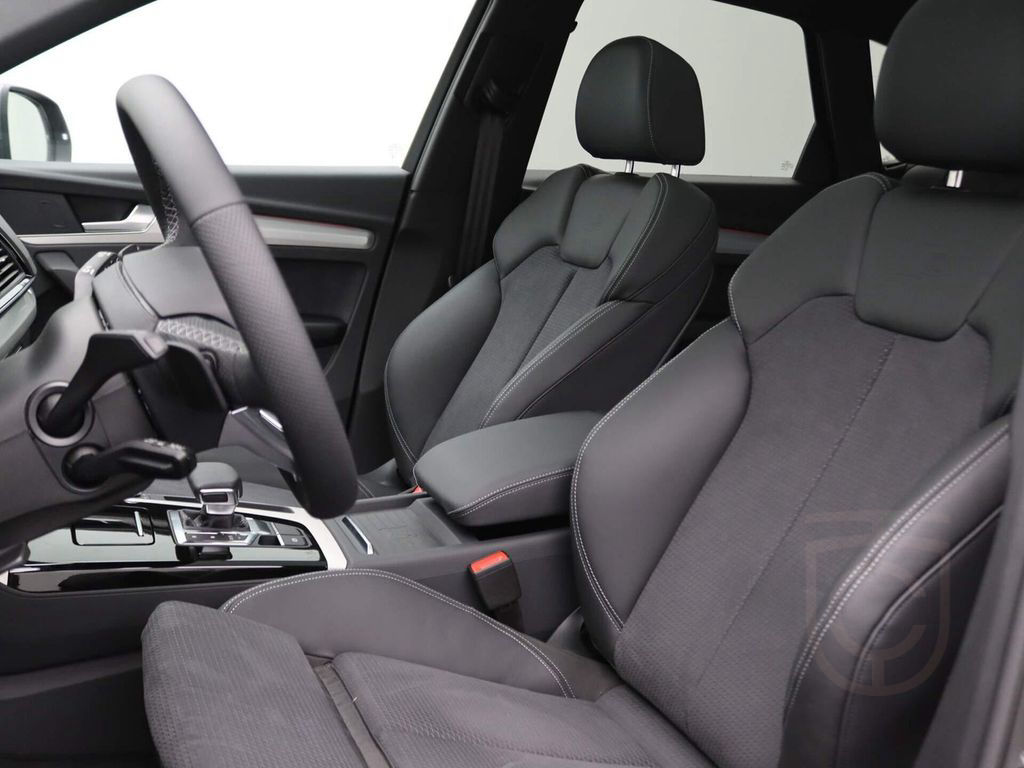 Audi Q5 50TFSIe S-Line 299PS S-Tronic Luft Matrix AHK