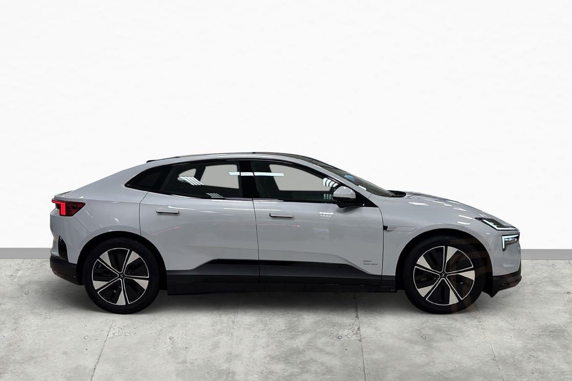 Polestar 4 Long Range Single Motor Plus Pilot