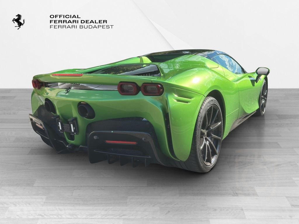 Ferrari SF90 Spider ATELIER FULL CARBON