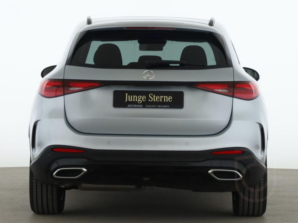 Mercedes-Benz GLC 300 d 4M AMG+NIGHT+AHK+DISTR+PANO+KAM+AMBI++