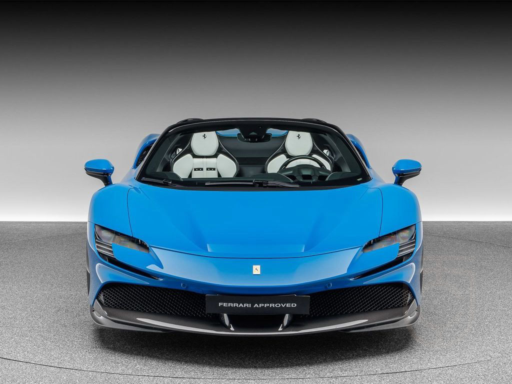 Ferrari SF90 Spider
