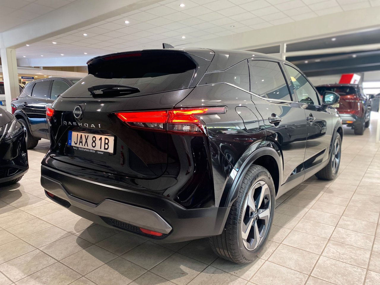 Nissan Qashqai 1.3 DIG-T XTRONIC-CVT N-Connecta