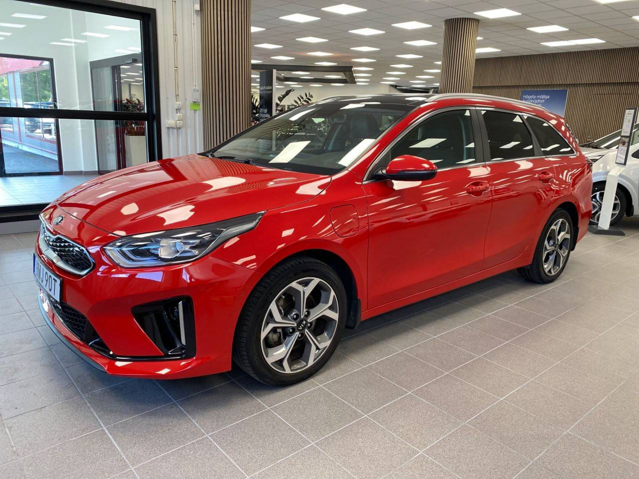 Kia CEED SW Plug-In Hybrid Advance Plus 2 "Track Red"