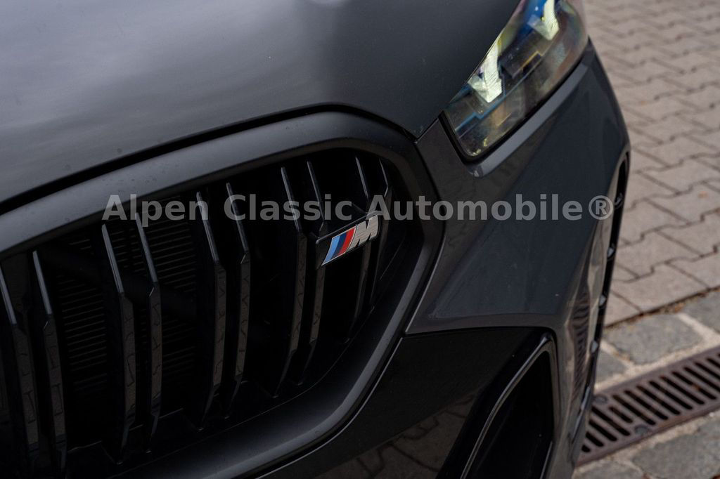 BMW X6 M60 i xDrive B&W, HUD, PANO, AHK, Massage