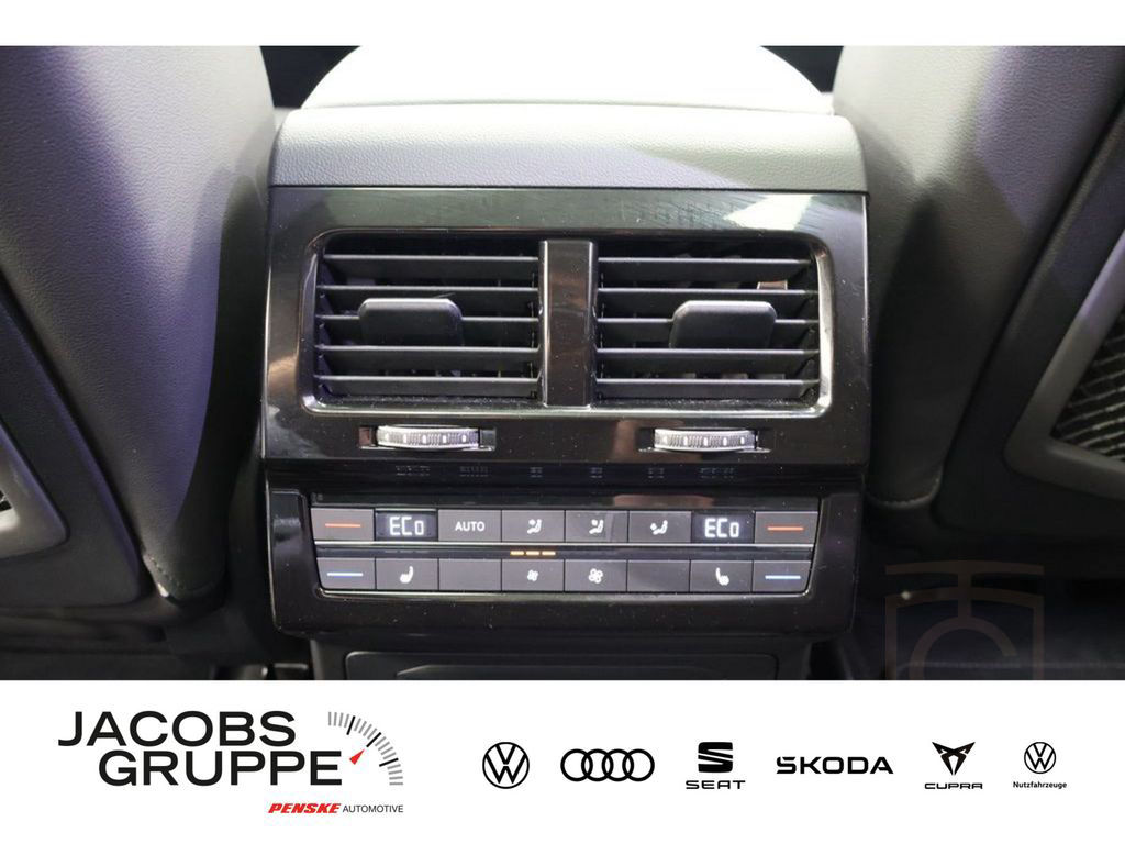 Volkswagen Touareg 3.0 TDI 4M R-Line "Black Style" Navi,Mat