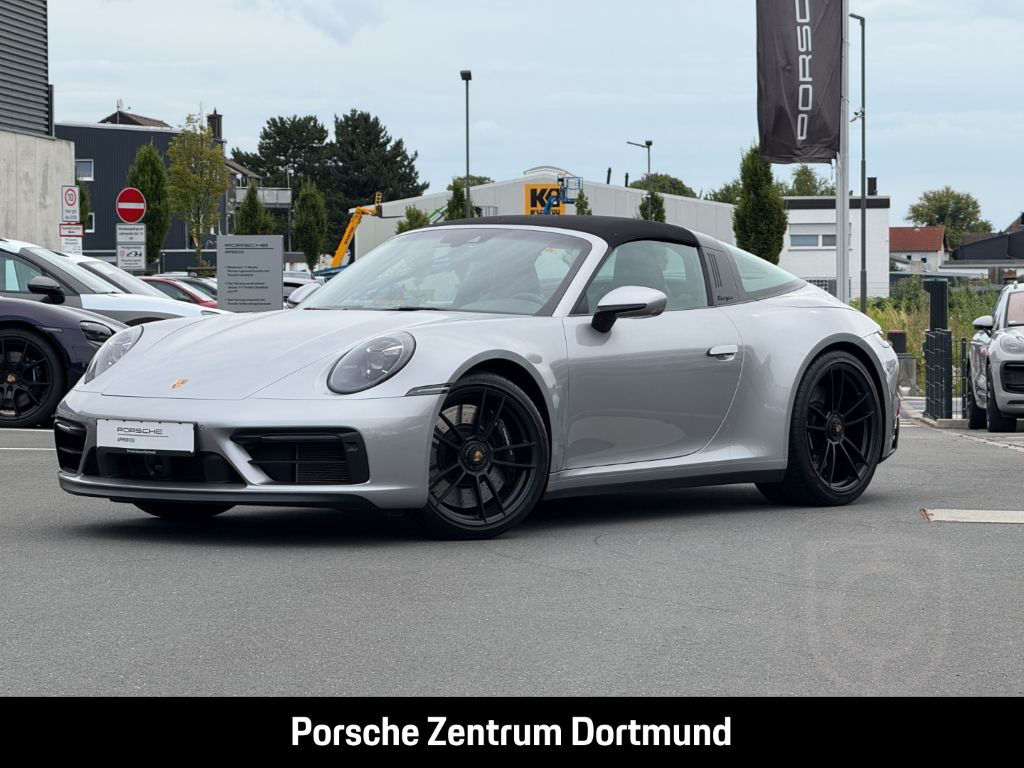 Porsche 992 911 Targa 4 GTS BOSE Sportabgasanlage LED