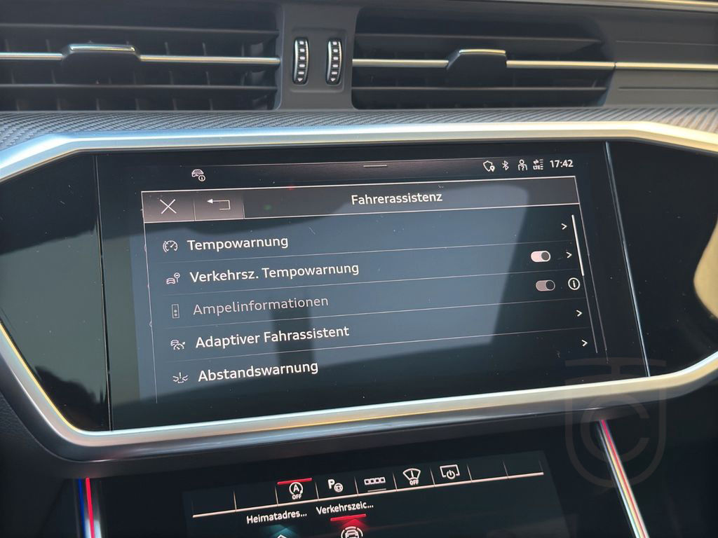 Audi RS6 Avant 4.0 TFSI*QUATTRO*PANO*HEADUP*CARBON*