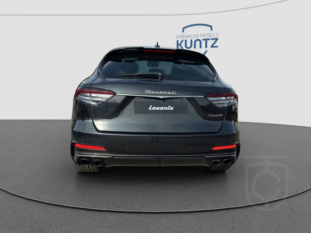 Maserati Levante V8 Trofeo MY23+Pano+Fahrassistenz-Paket