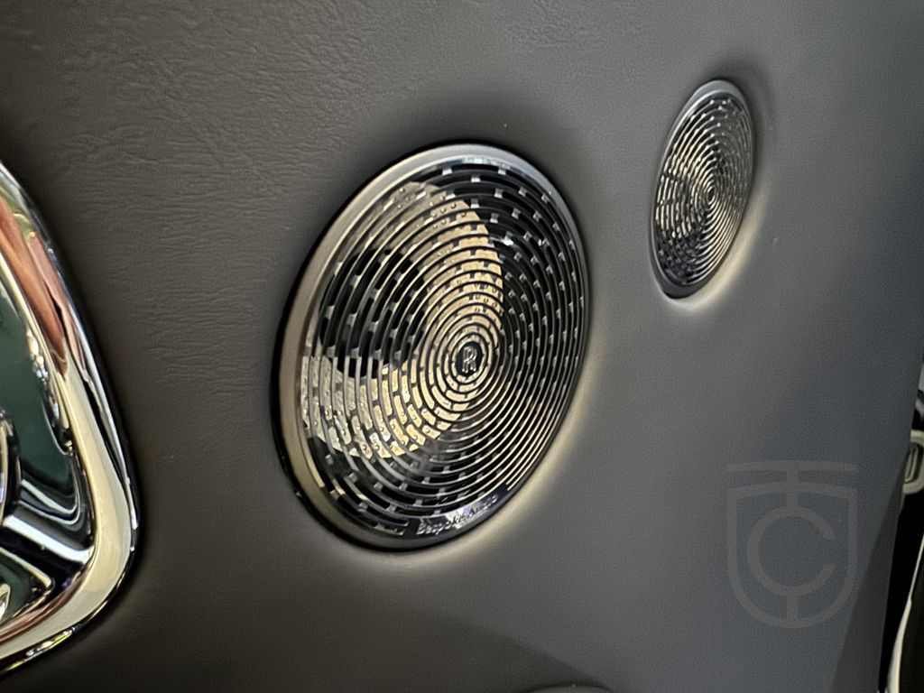 Rolls-Royce Ghost Black Badge LP 504.619,50€
