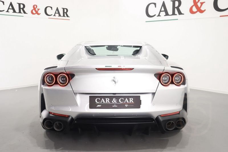 Ferrari 812 Superfast 812 GTS