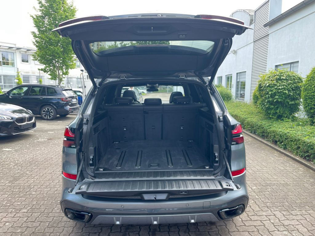 BMW X5 xDrive30d M Sport AHK Pano Massage Gestikst.