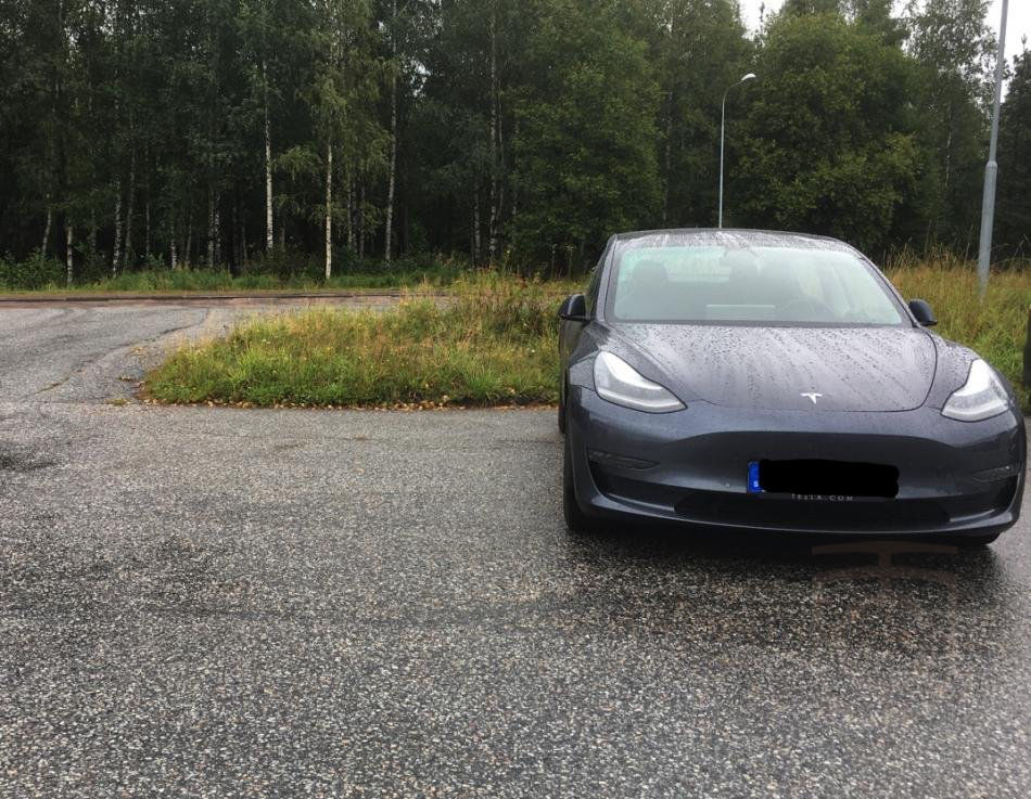 Tesla Model 3 Long Range AWD