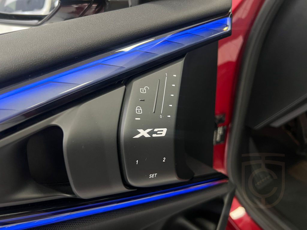 BMW X3 M50 xD*PANO*H-K*STHZG*MEMO*ICONIC*AHK*360°