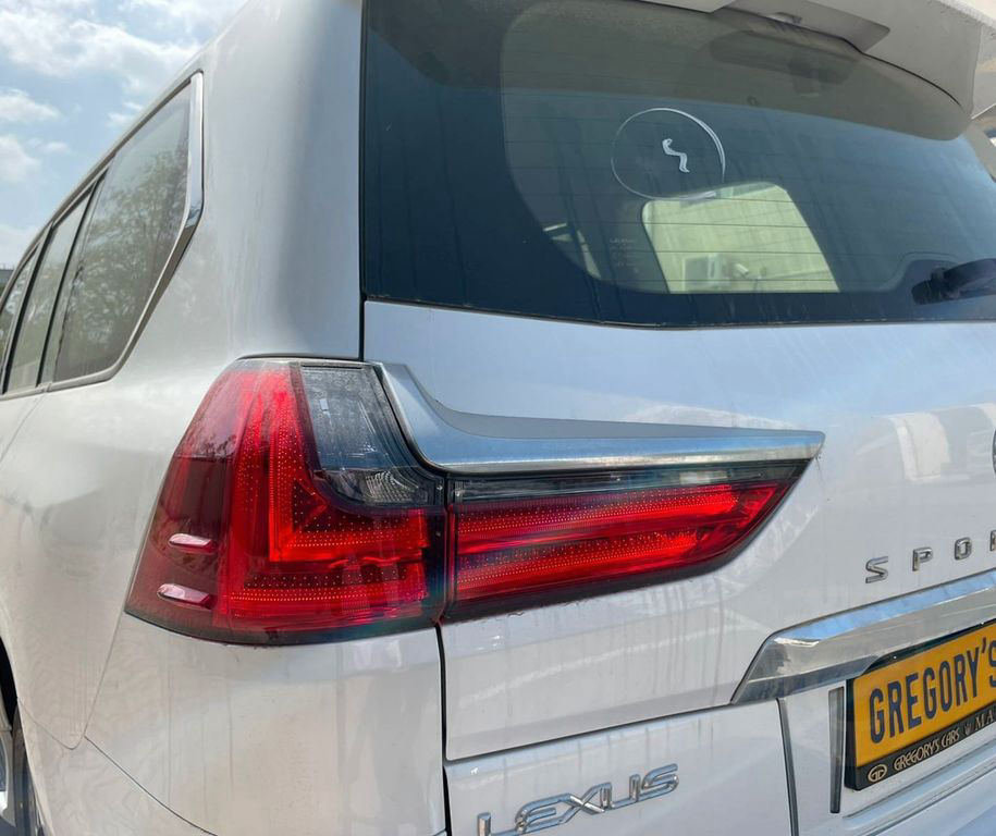 Lexus LX450+V8!+TurboDIESEL+NEU+2023+VOLL+20*STOCK