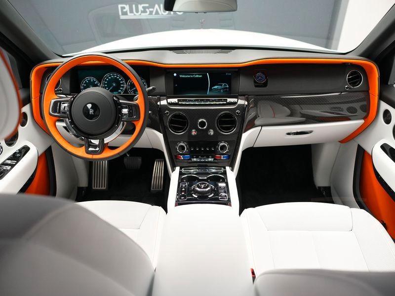 Rolls-Royce Cullinan Black Badge