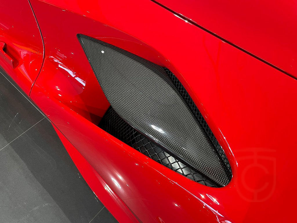 Ferrari F8 Spider 720 hk