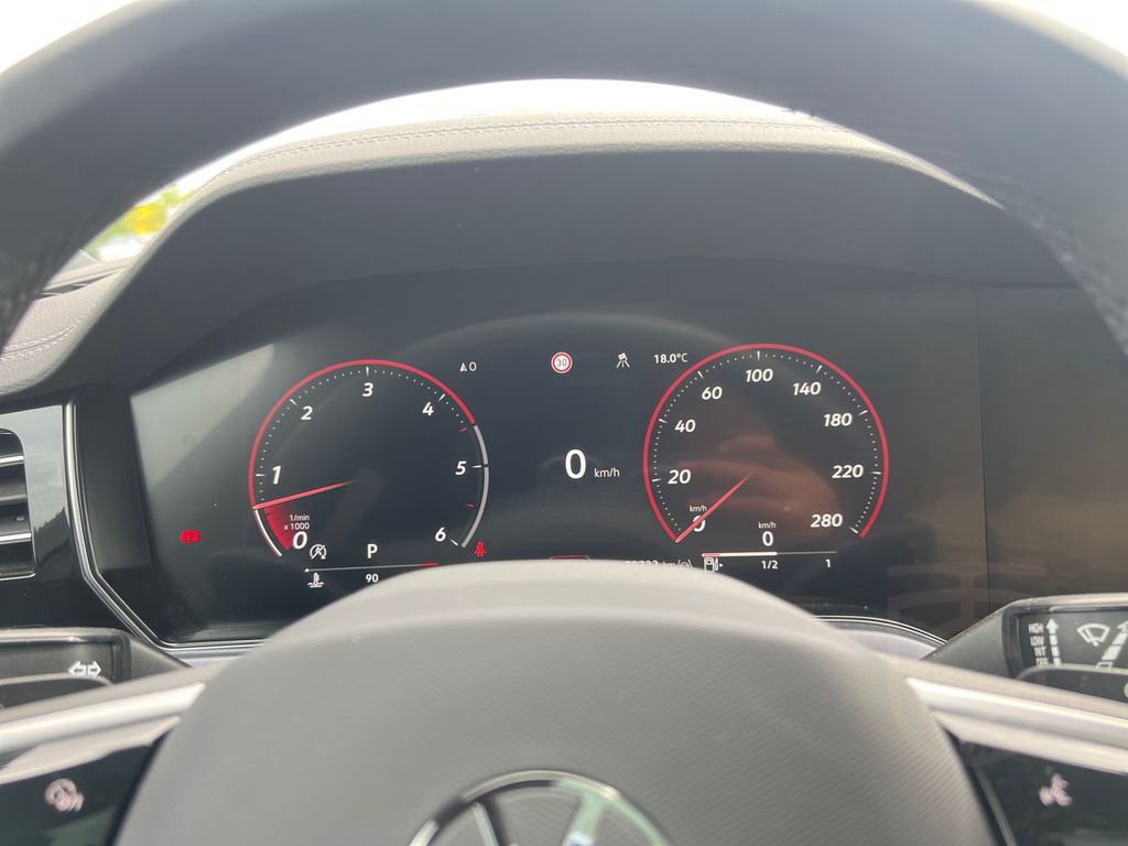 Volkswagen Touareg R-Line 3.0 V6 TDI R-Line 4 Motion Tiptro