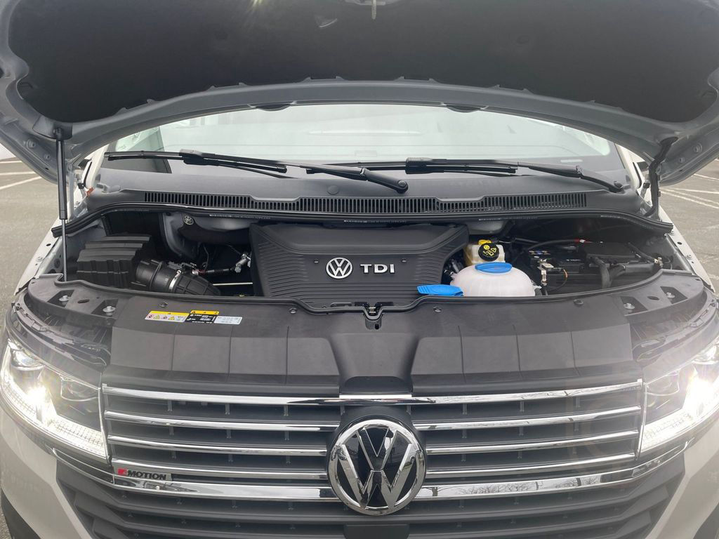 Volkswagen T6.1 California Ocean Aufstelldach 2.0 l TDI 4MO