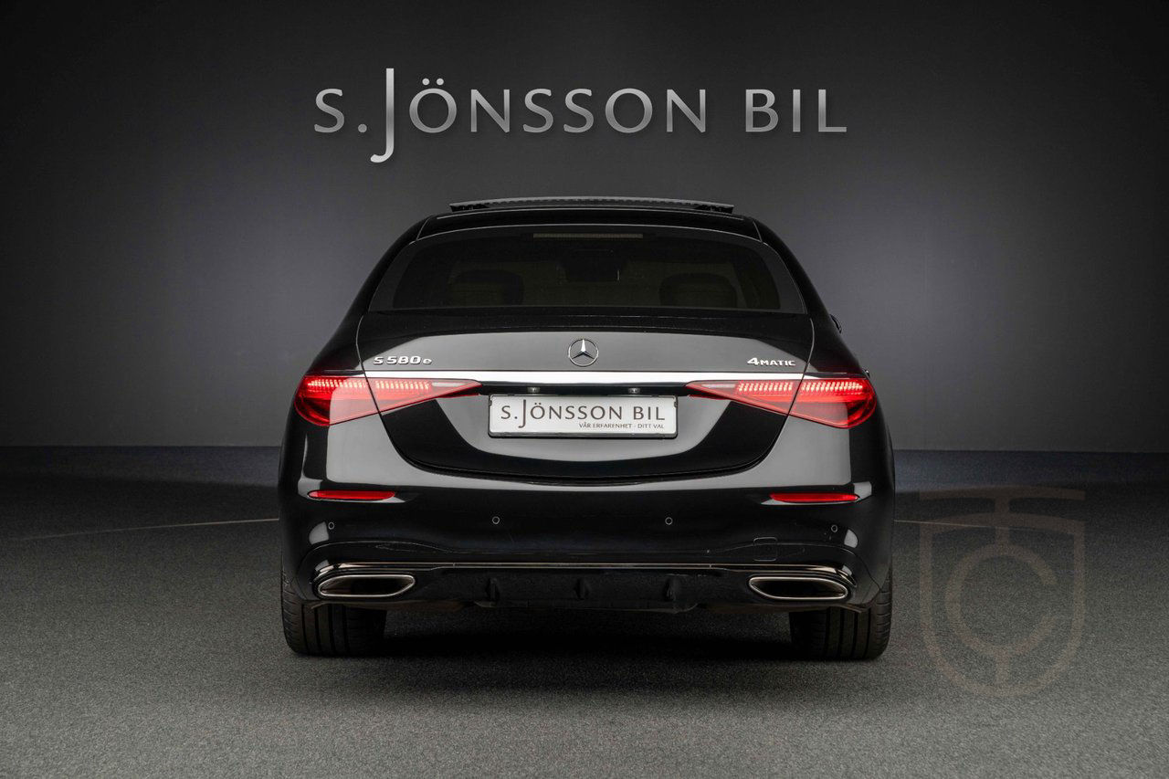 Mercedes-Benz S 580 e 4M AMG