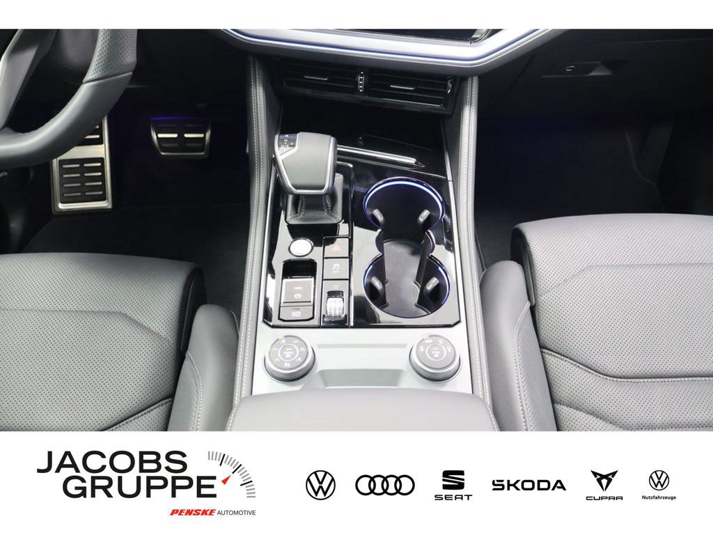 Volkswagen Touareg 3.0 TDI 4M R-Line "Black Style" Navi,Mat