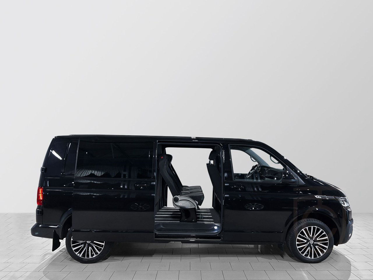 Volkswagen Transporter T6.1 Kombi 2.0TDI DSG 4M SN-Inredning