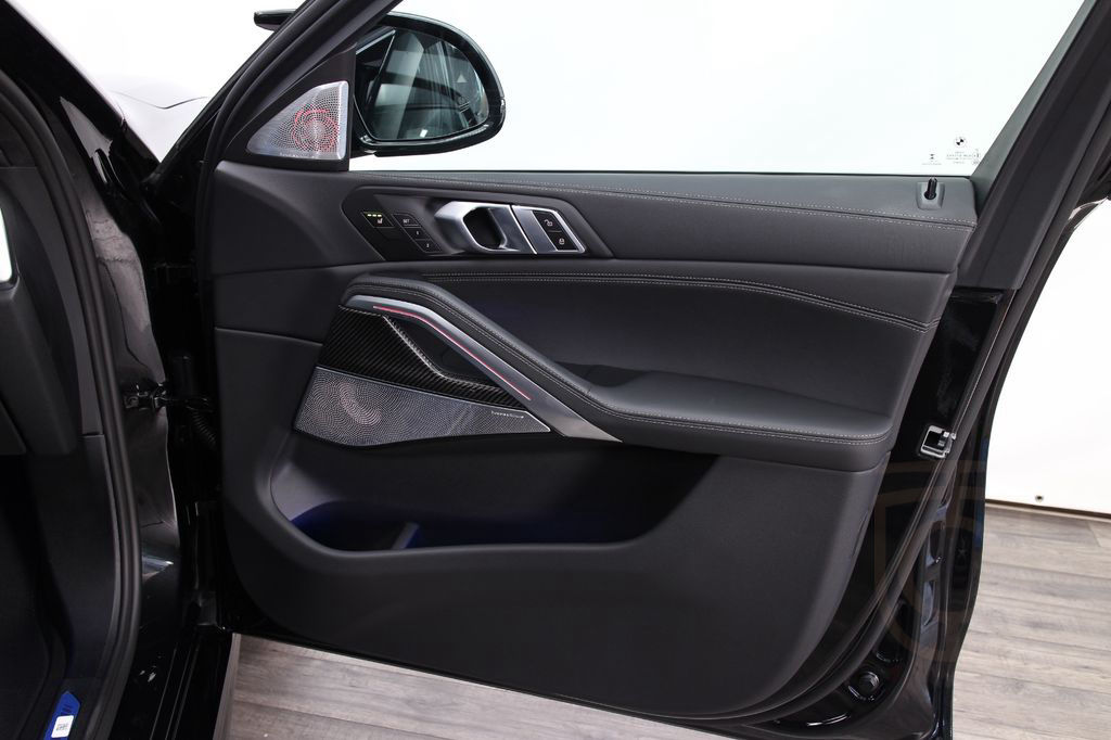 BMW X6 M60 i xDrive B&W HeadUp SoftClose AHK 22"