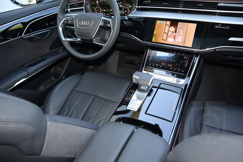 Audi A8L 60 TFSIe lang PANO/ALLRADL./B&O/TV/HuD/NACHT