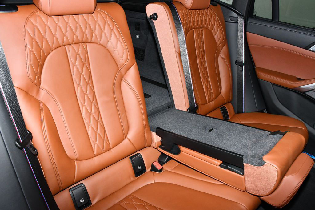 BMW X6 xDrive40d M Sport Pro Sitzlüftung ACC SkyLou