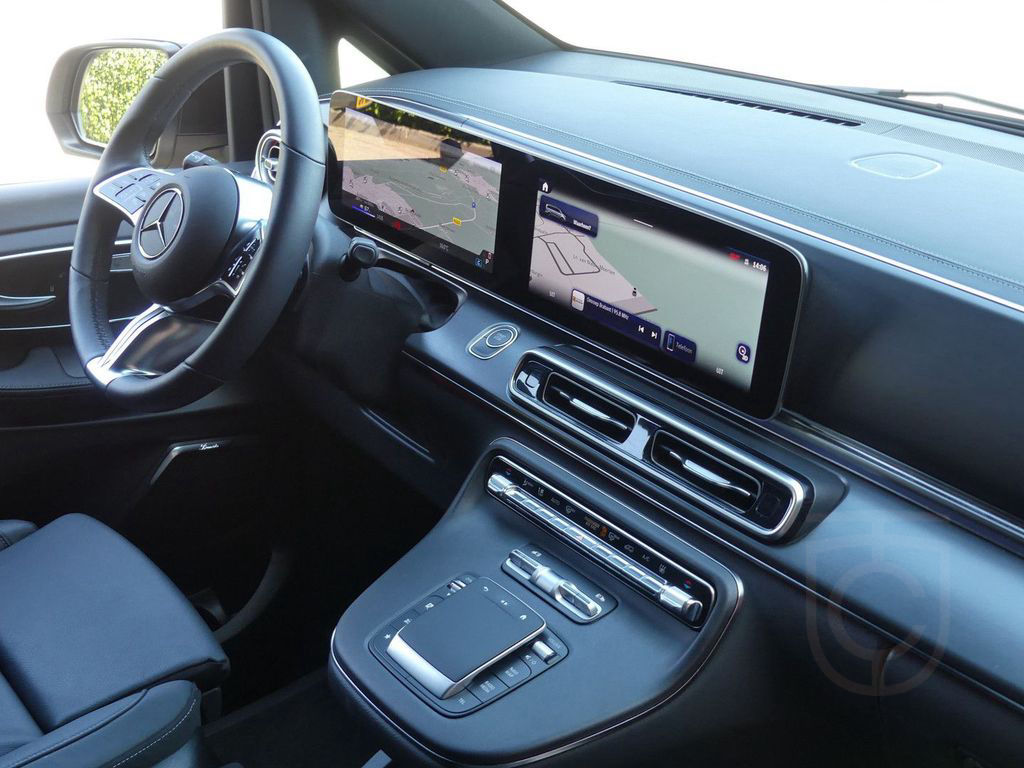 Mercedes-Benz EQV 300 L2 90 KWH AMG Line 7Persoons Leer/LED/Ca