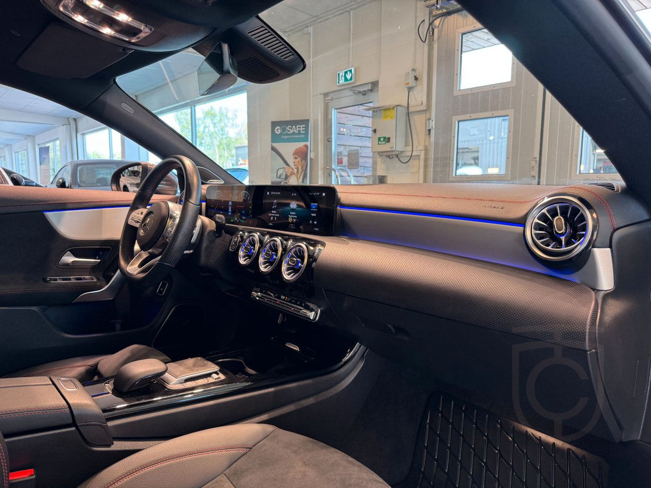Mercedes-Benz CLA 250 e AMG Pano Burmester Widescreen