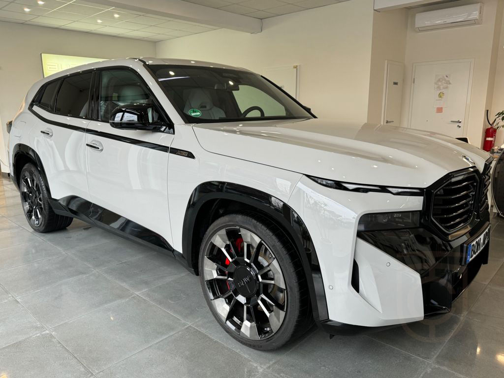 BMW XM Individual Kreide°Leder Merino B&W 23" DAProf